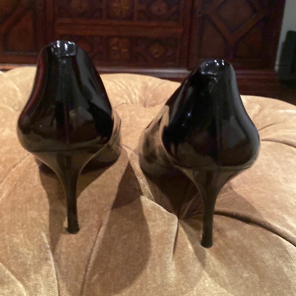 Jessica Simpson Black Patent Pump Size 7 - Picture 3 of 4